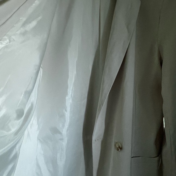 Little Mountain, oat coloured casual blazer - Picture 2 of 5